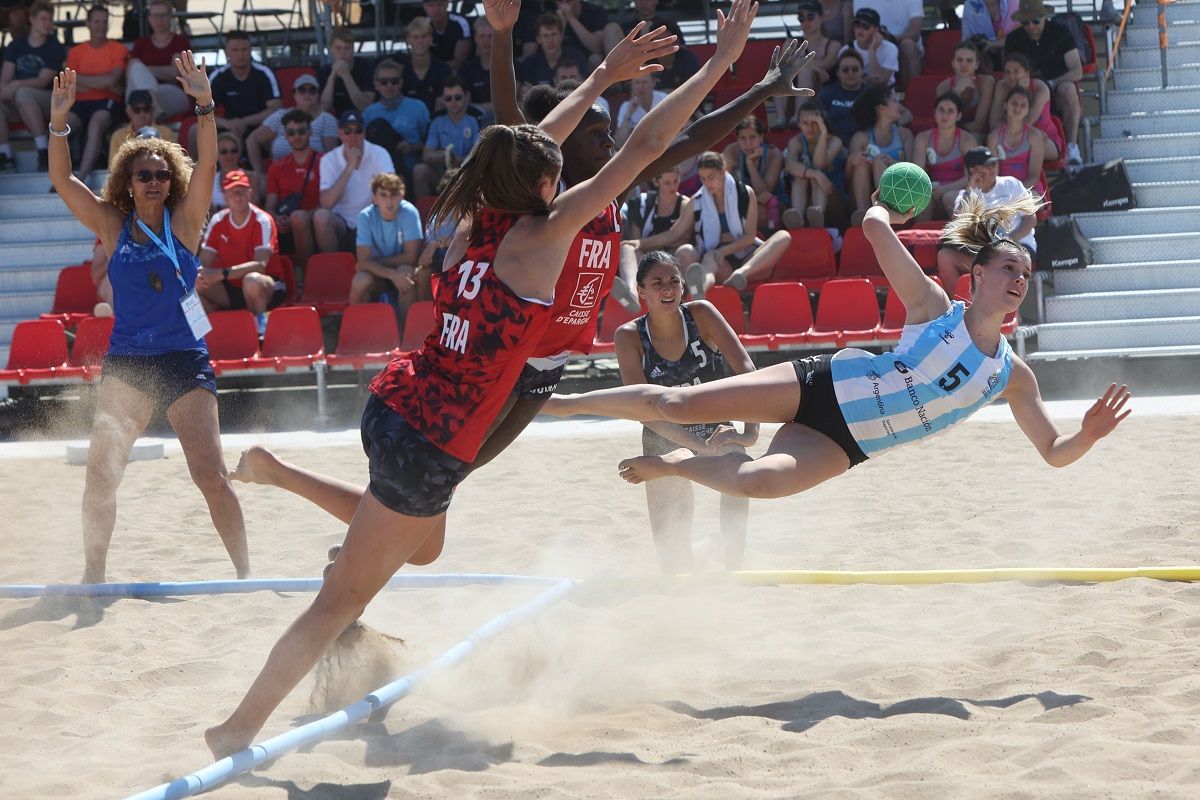 FRANCE - ARGENTINA (W-U18)